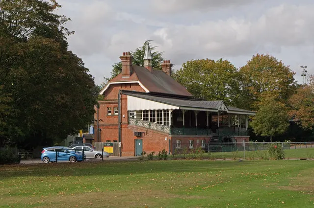 Clarence Park (St Albans), the local landmark of AL1
