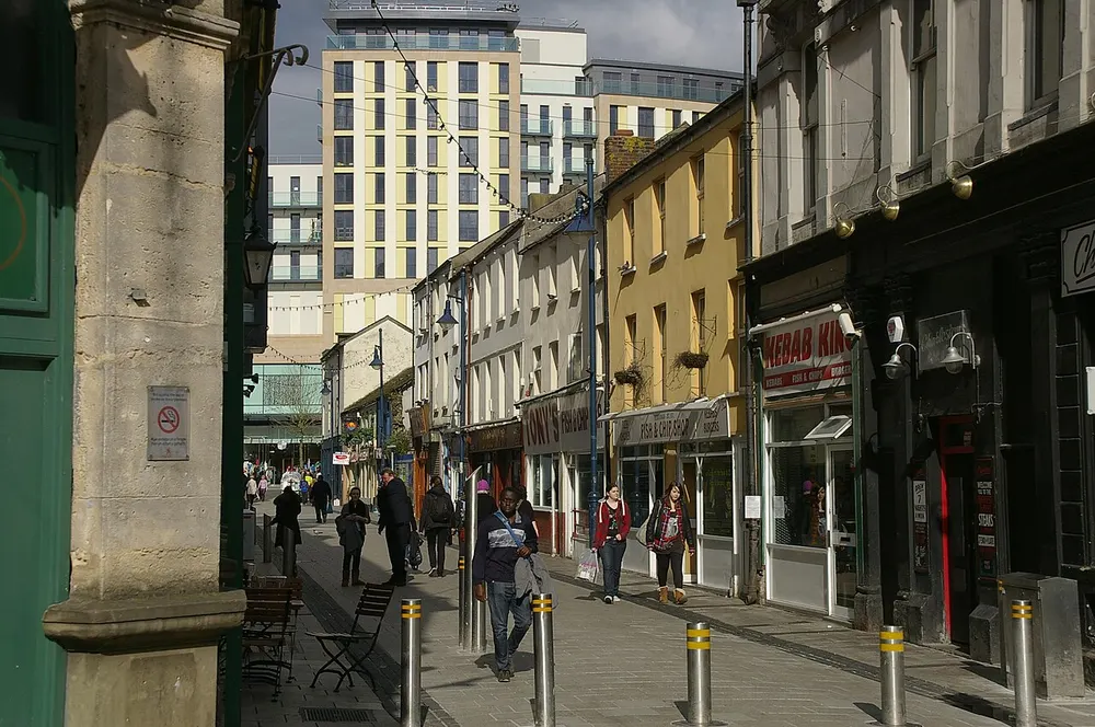 Caroline Street (Cardiff), the local landmark of CF10