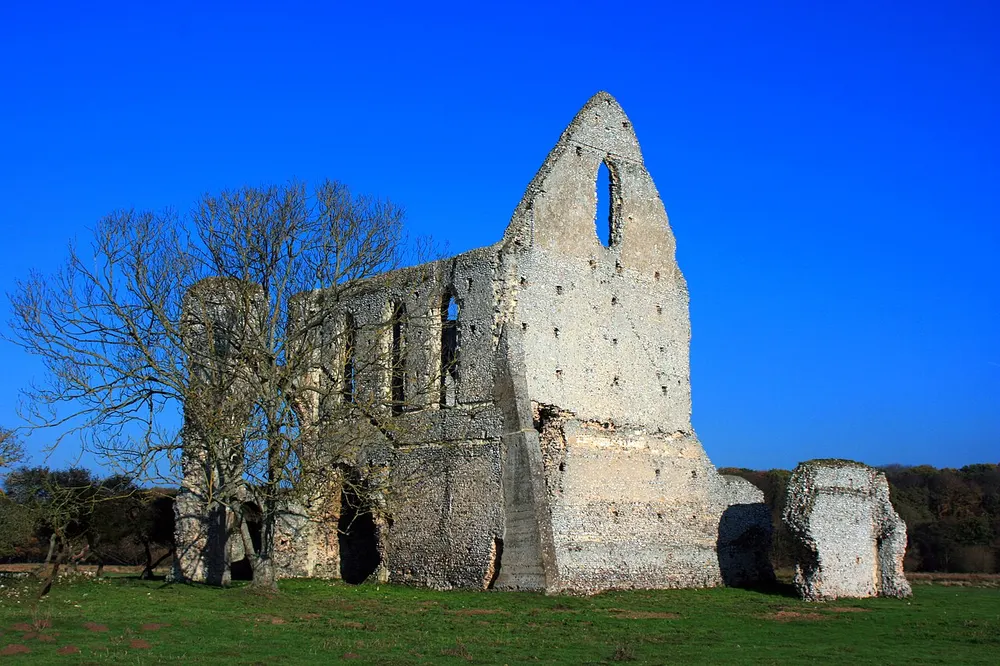 Newark Priory, the local landmark of GU23