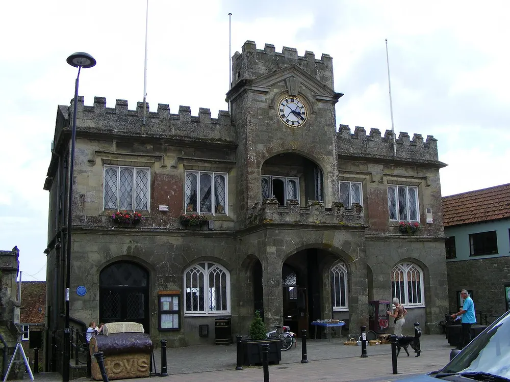 Shaftesbury Town Hall, the local landmark of SP7